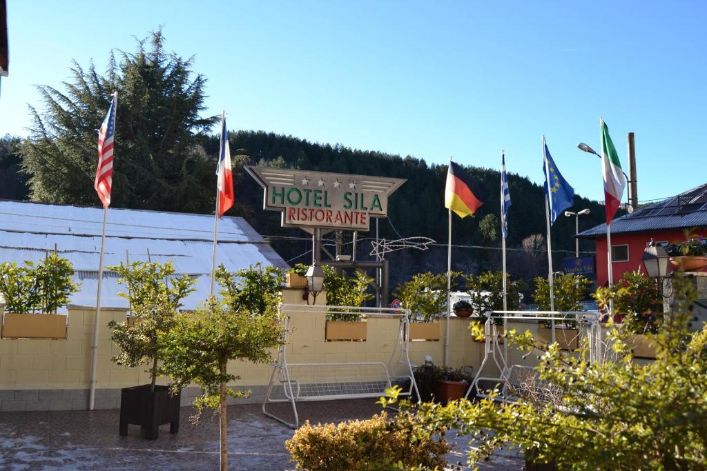 Hotel Sila Camigliatello Silano Esterno foto